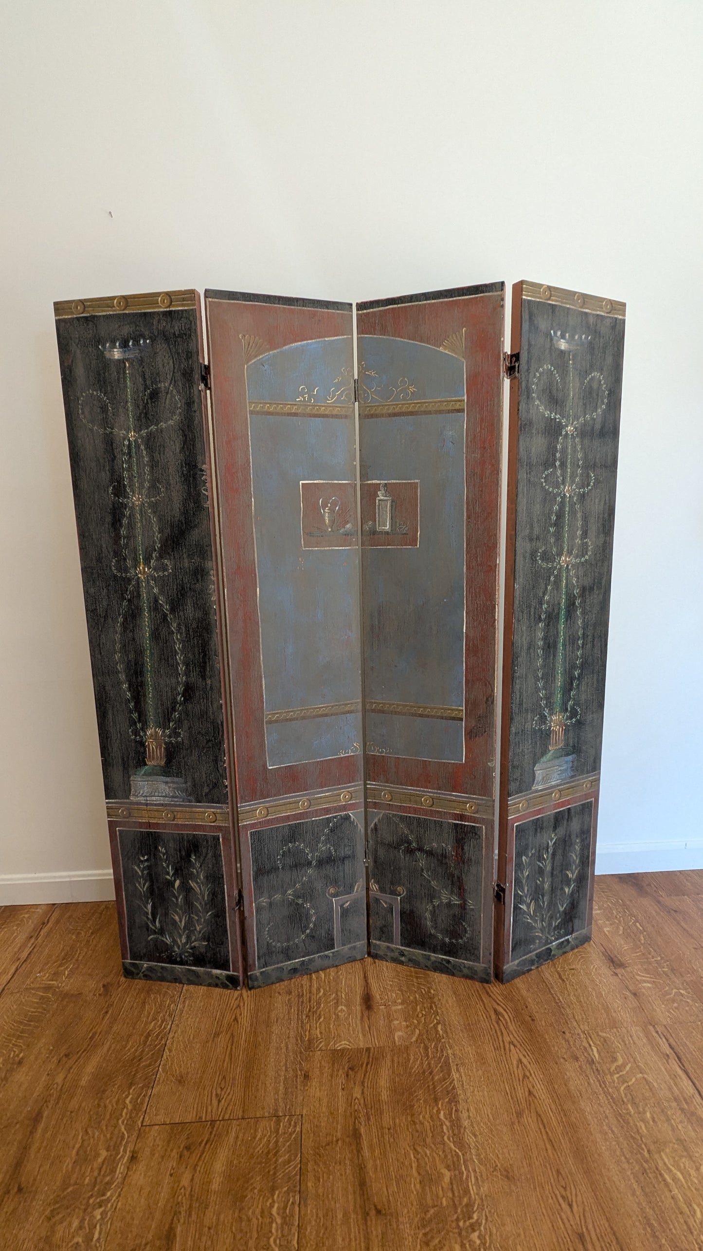 Trompe L'Oeil Double Sided Dressing Screen