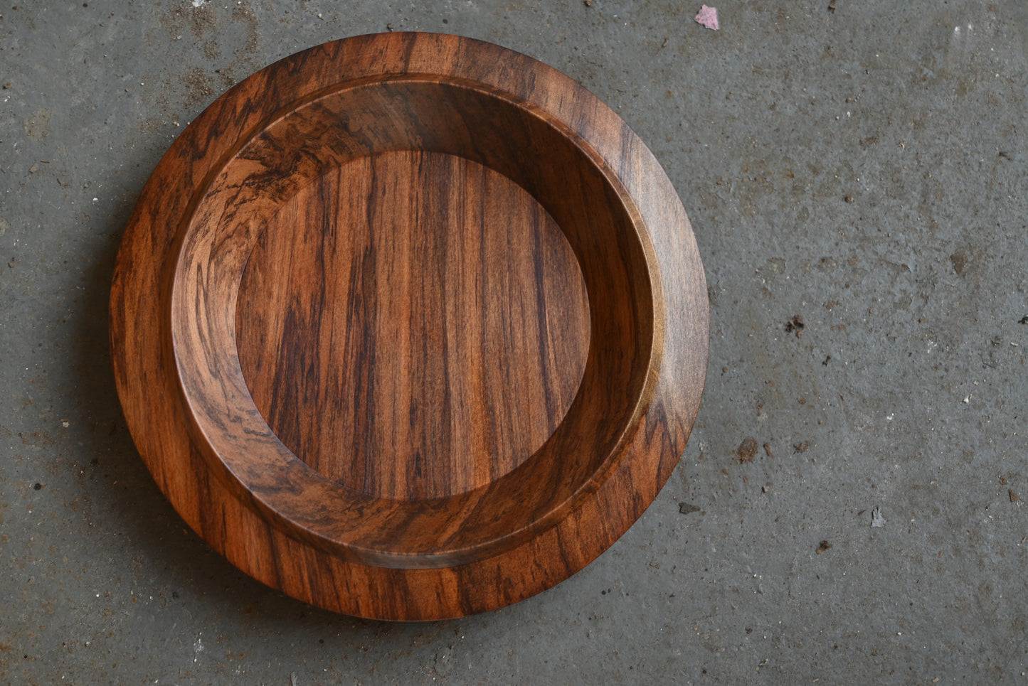 Rimu Bowl (9 inch) by Giossi & Kuhn